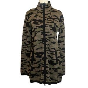 Cynthia Rowley Sweater Women’s Size M Camo Cardigan​​